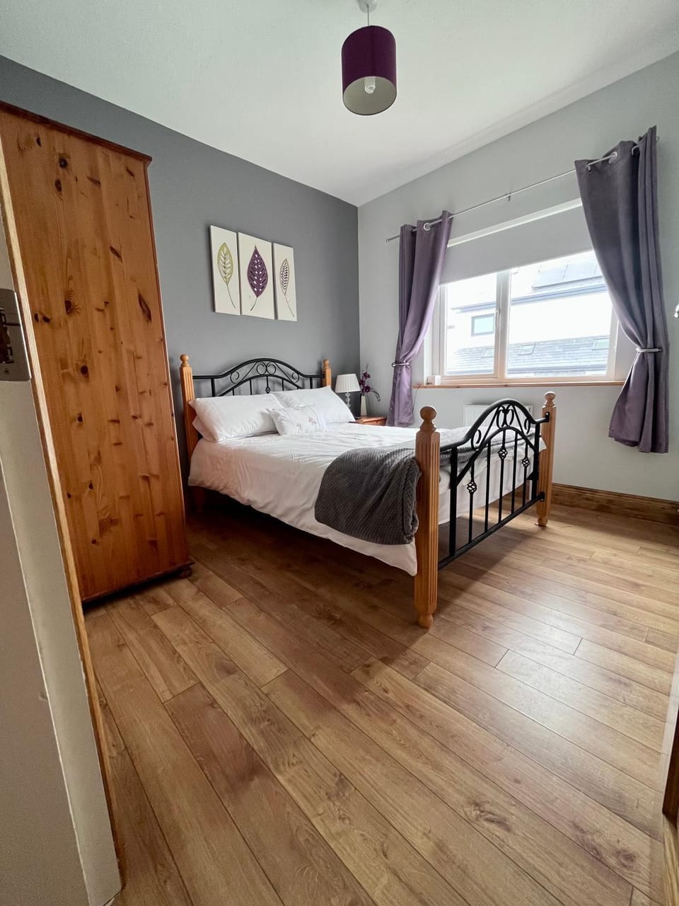 Beyond The Waters Edge Cottage House in County Mayo