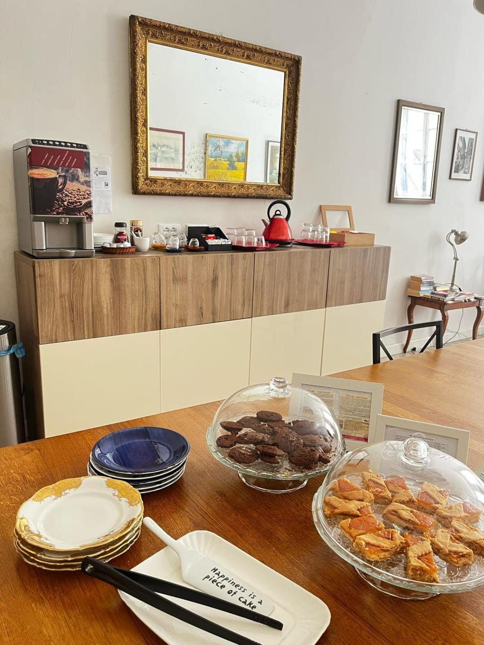 Coffee/tea facilities