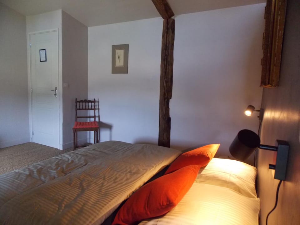 Bed, View (from property/room), Other, Decorative detail, Bedroom, On site