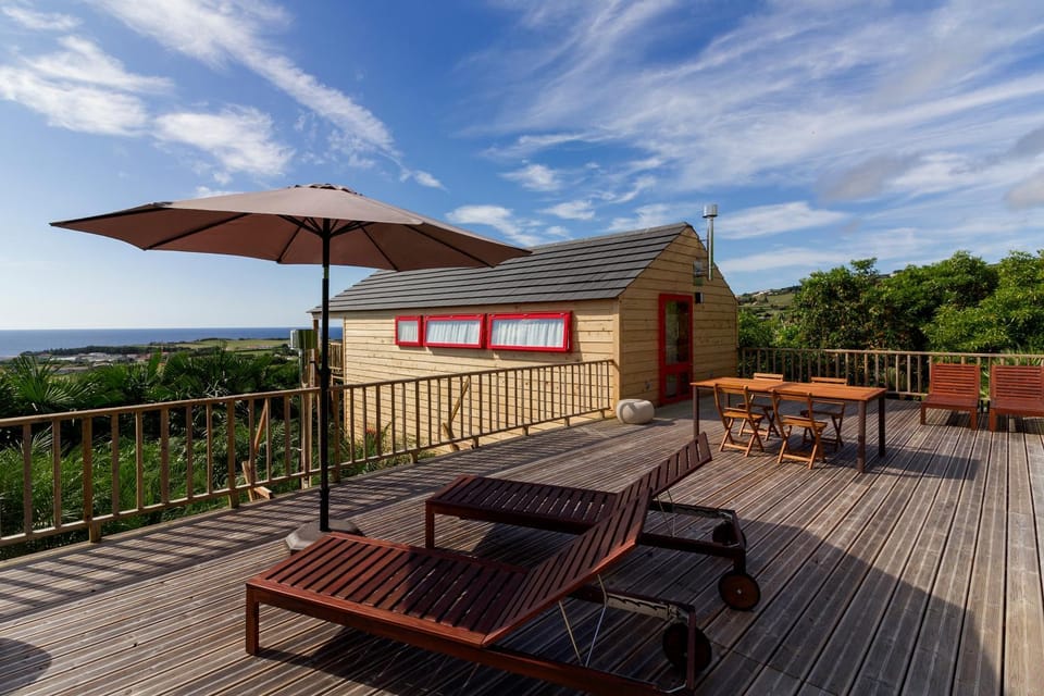 Balcony/Terrace, Internal: Not applicable to any particular room