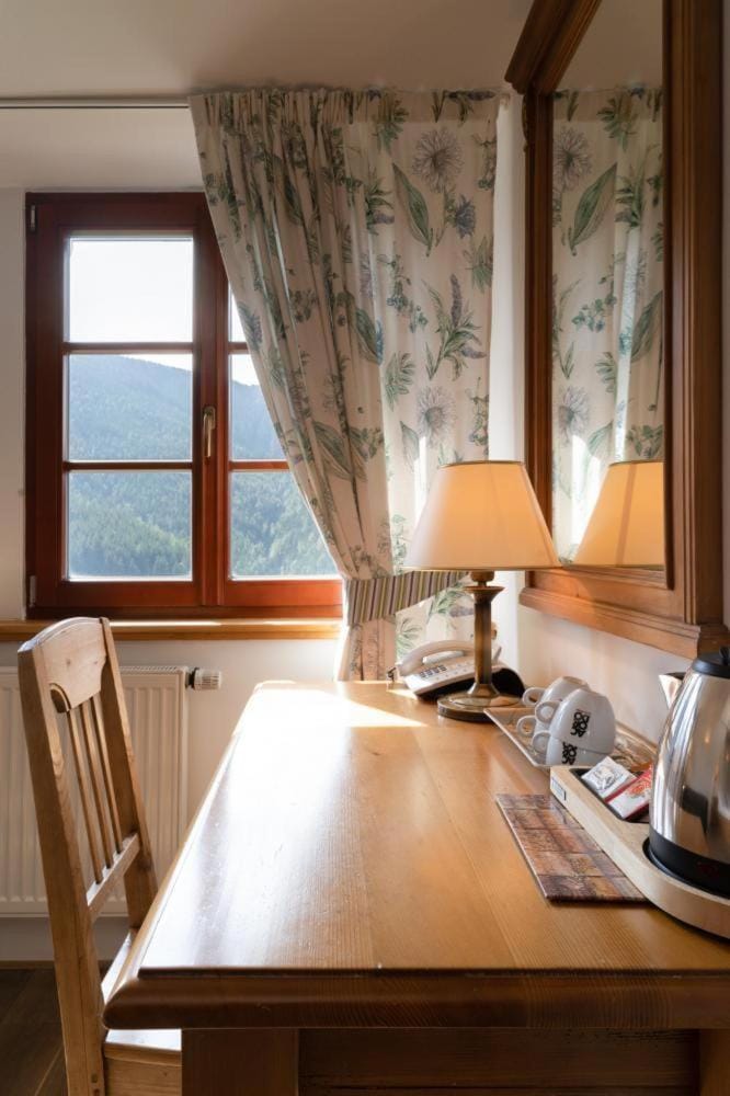 Natural landscape, Living room, Photo of the whole room