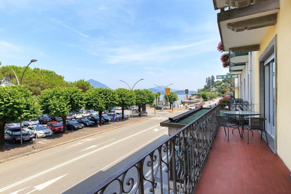 Property building, Balcony/Terrace