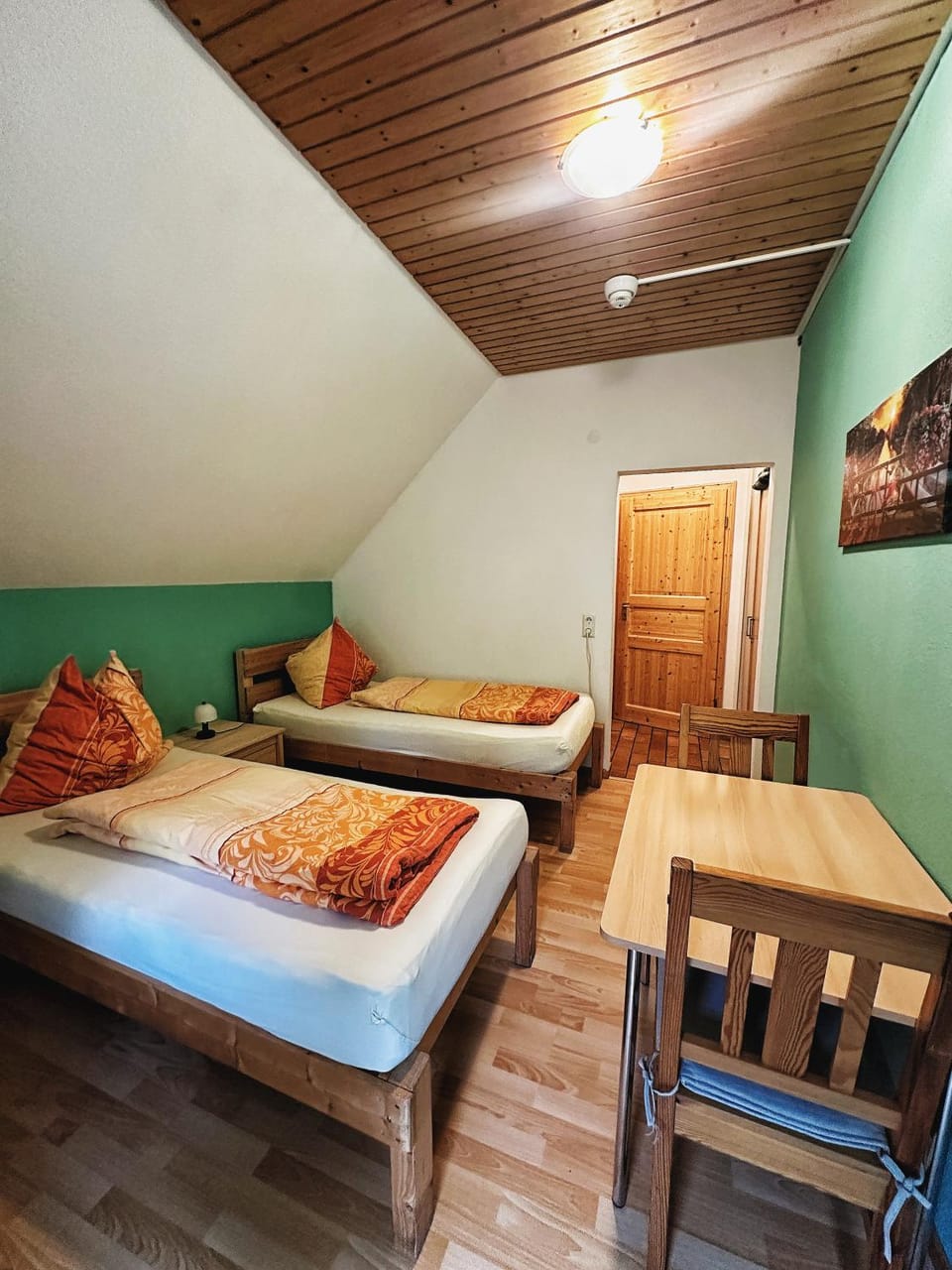 Shower, Toilet, Balcony/Terrace, Photo of the whole room, Seating area, Bedroom, towels, wardrobe