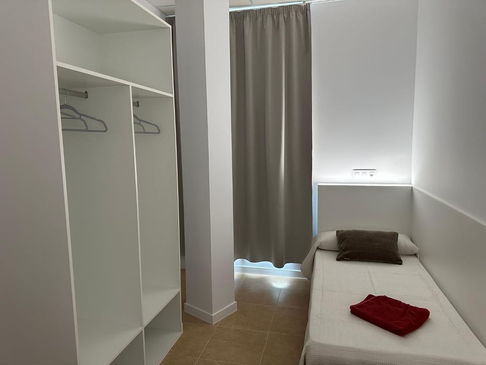 Albergue O Pedrón Hostel & Rooms Hostel in Galicia