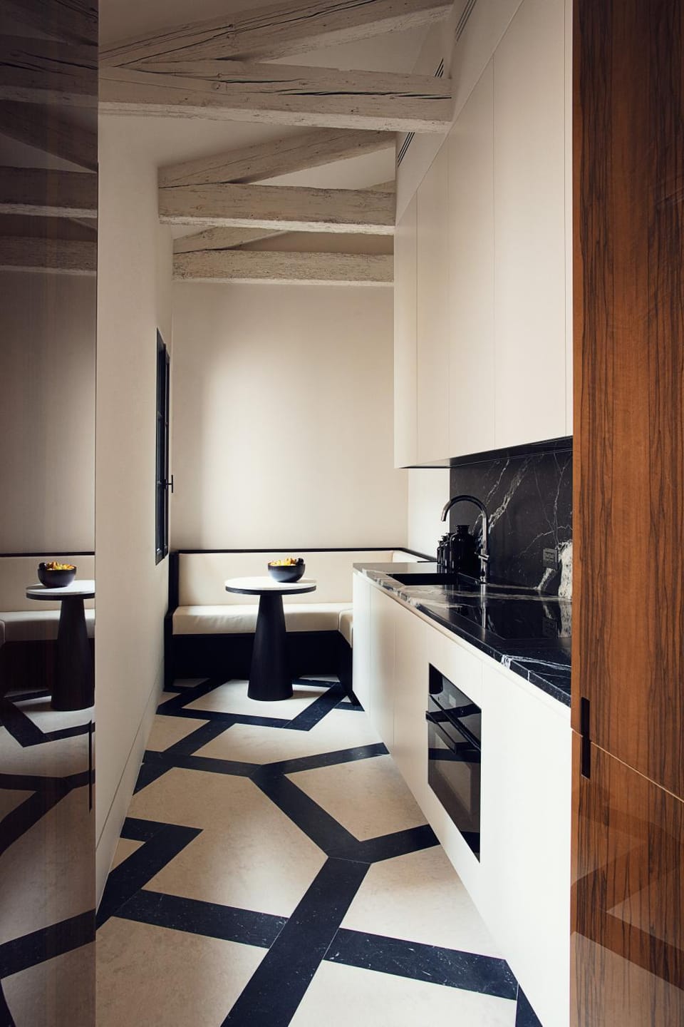 Kitchen or kitchenette, kitchen