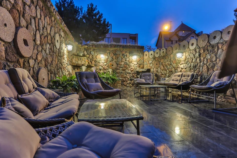 Property building, Balcony/Terrace