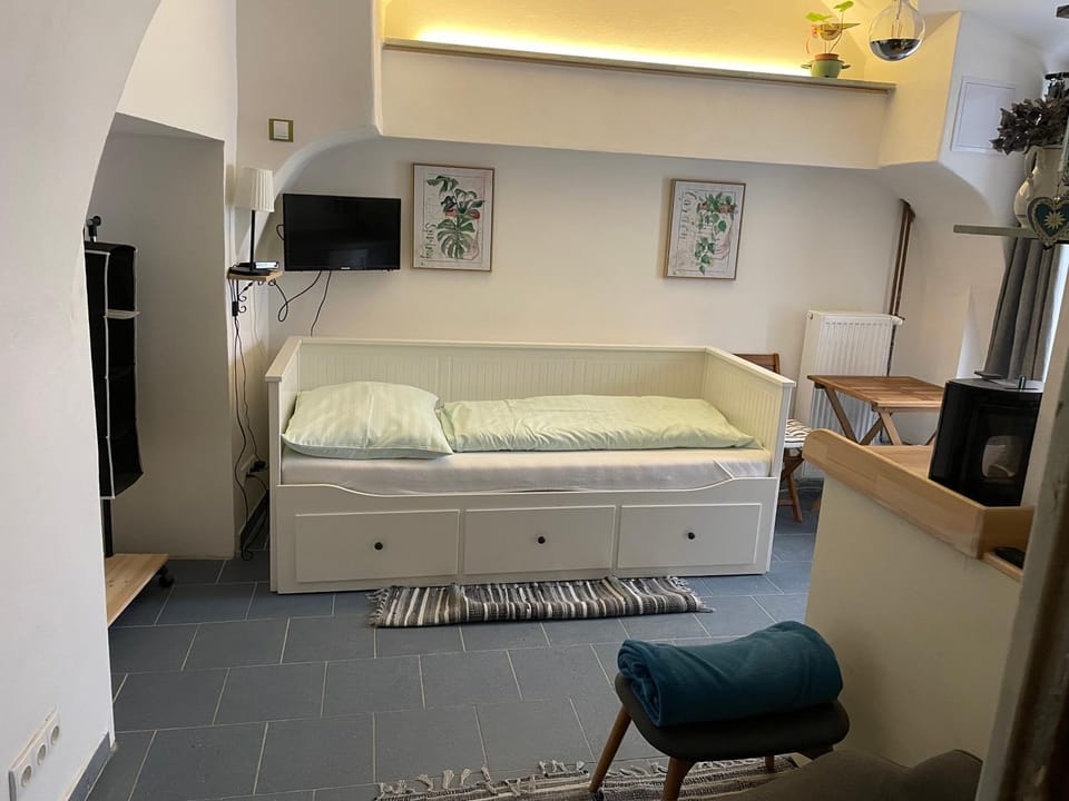 TV and multimedia, Bedroom