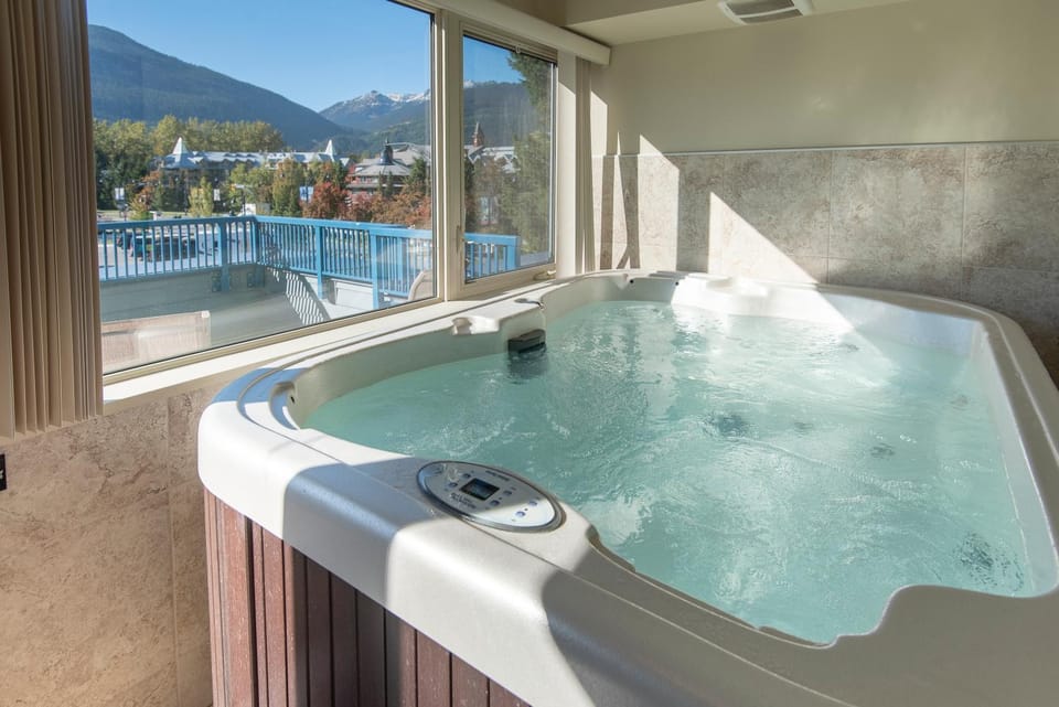 Natural landscape, Hot Tub, Mountain view