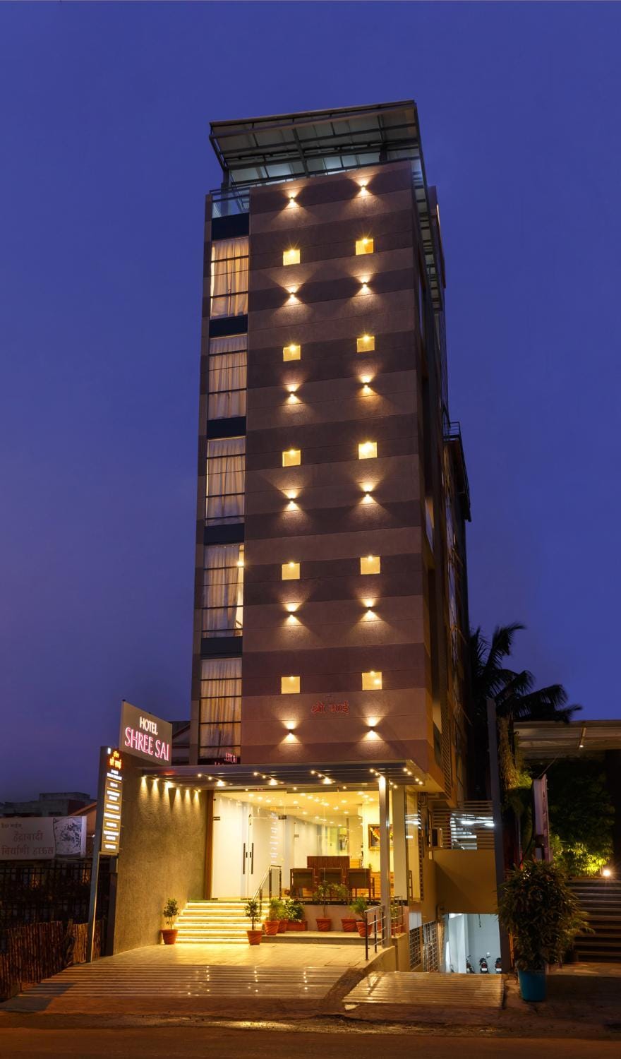 Facade/entrance
