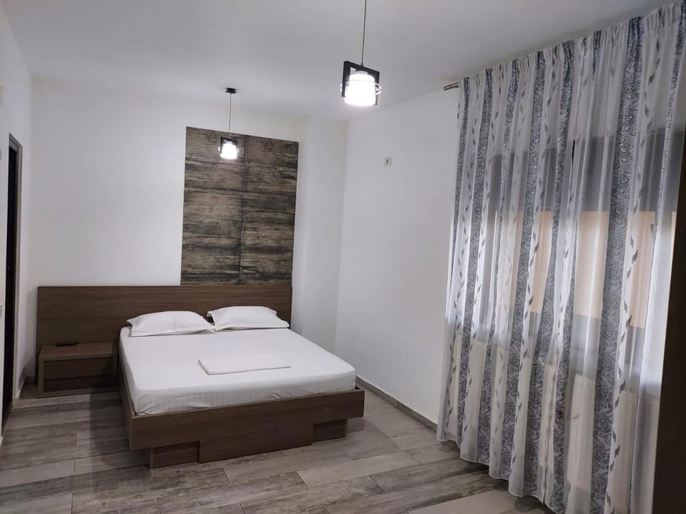 Iarina Miraj Deluxe 2 BAI Apartment in Constanta