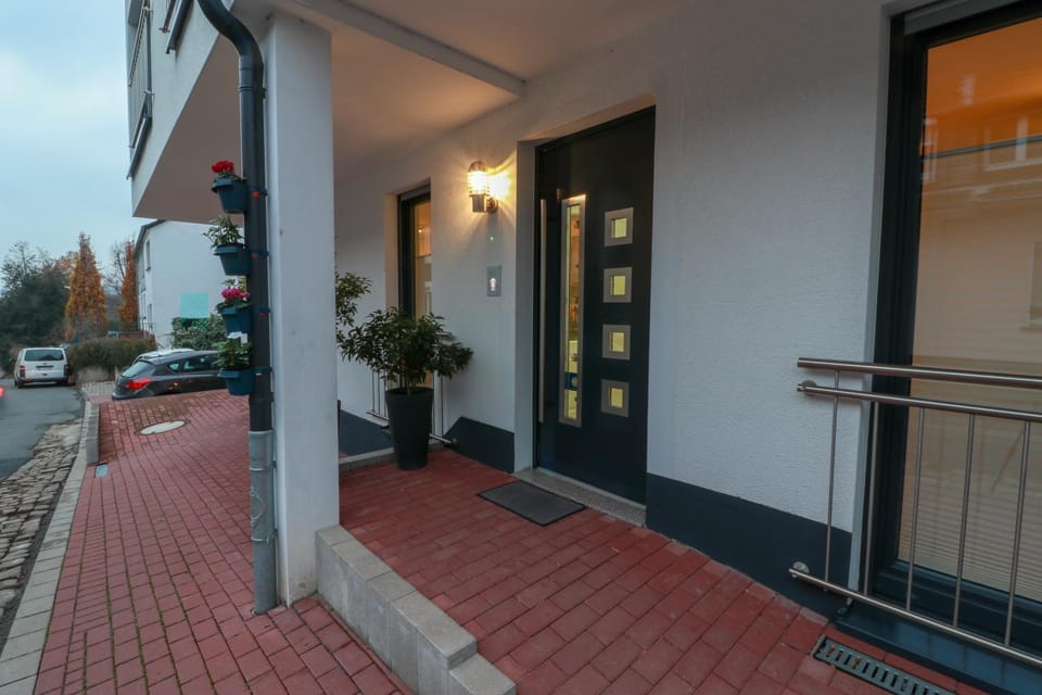 Facade/entrance, Winter