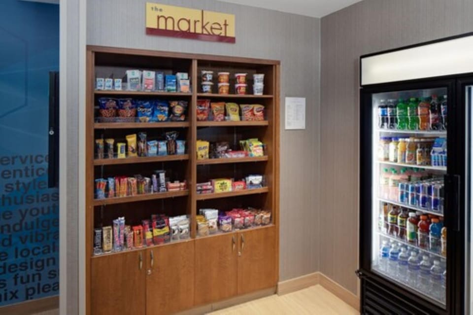 Restaurant/places to eat, Lobby or reception