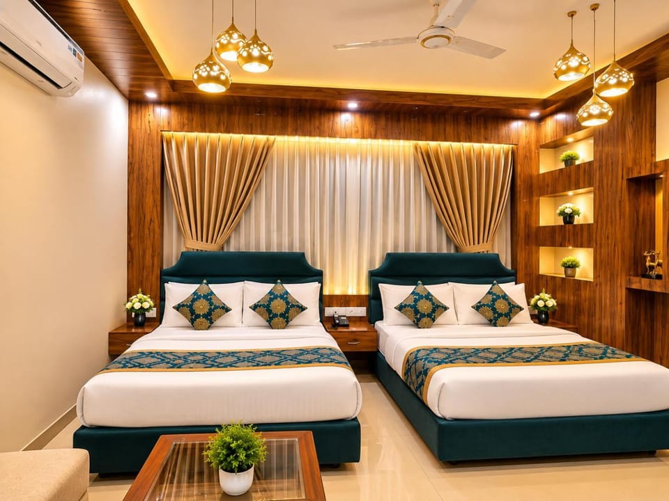 Photo of the whole room, Bedroom, air conditioner