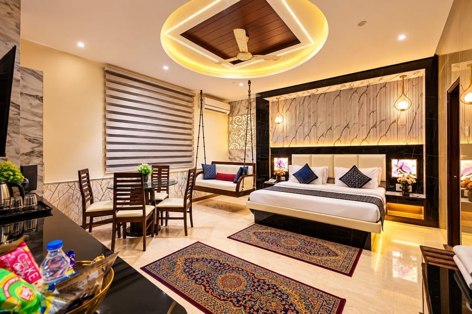 Living room, Photo of the whole room, Bedroom