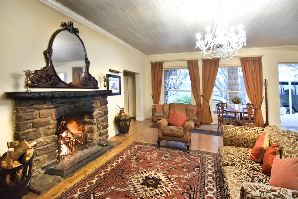 Living room, Seating area, flat iron