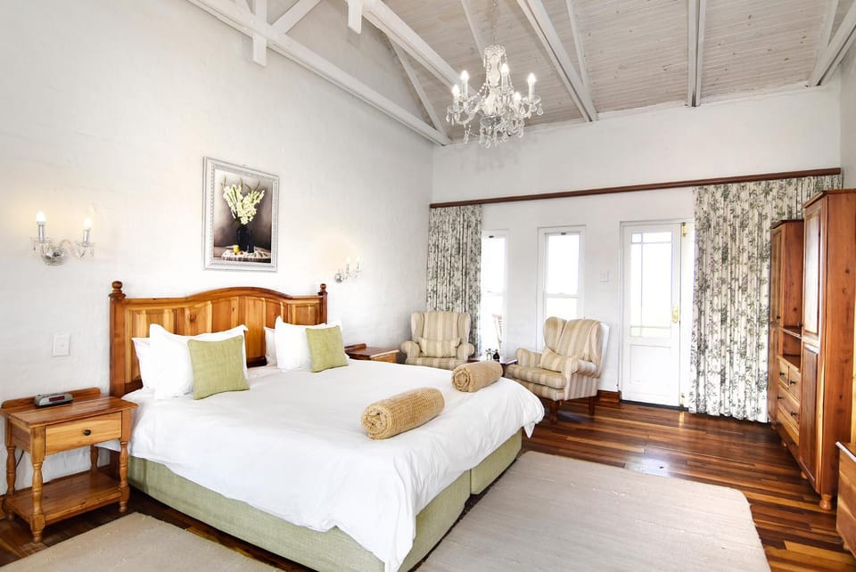 Bed, Photo of the whole room, Bedroom, towels, wardrobe