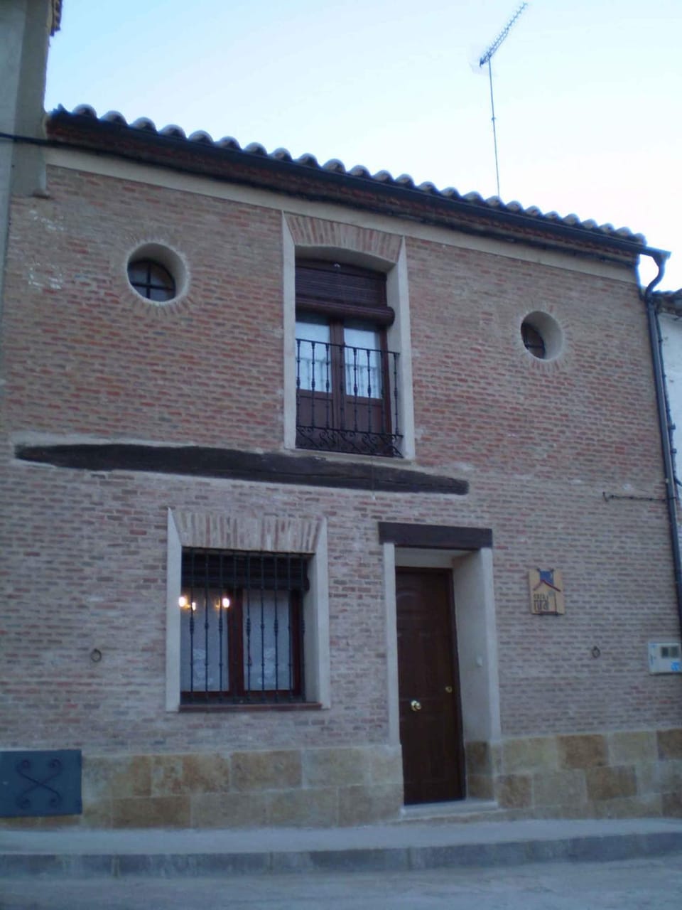 Facade/entrance