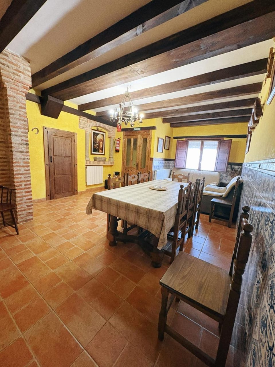 TV and multimedia, Living room, Dining area