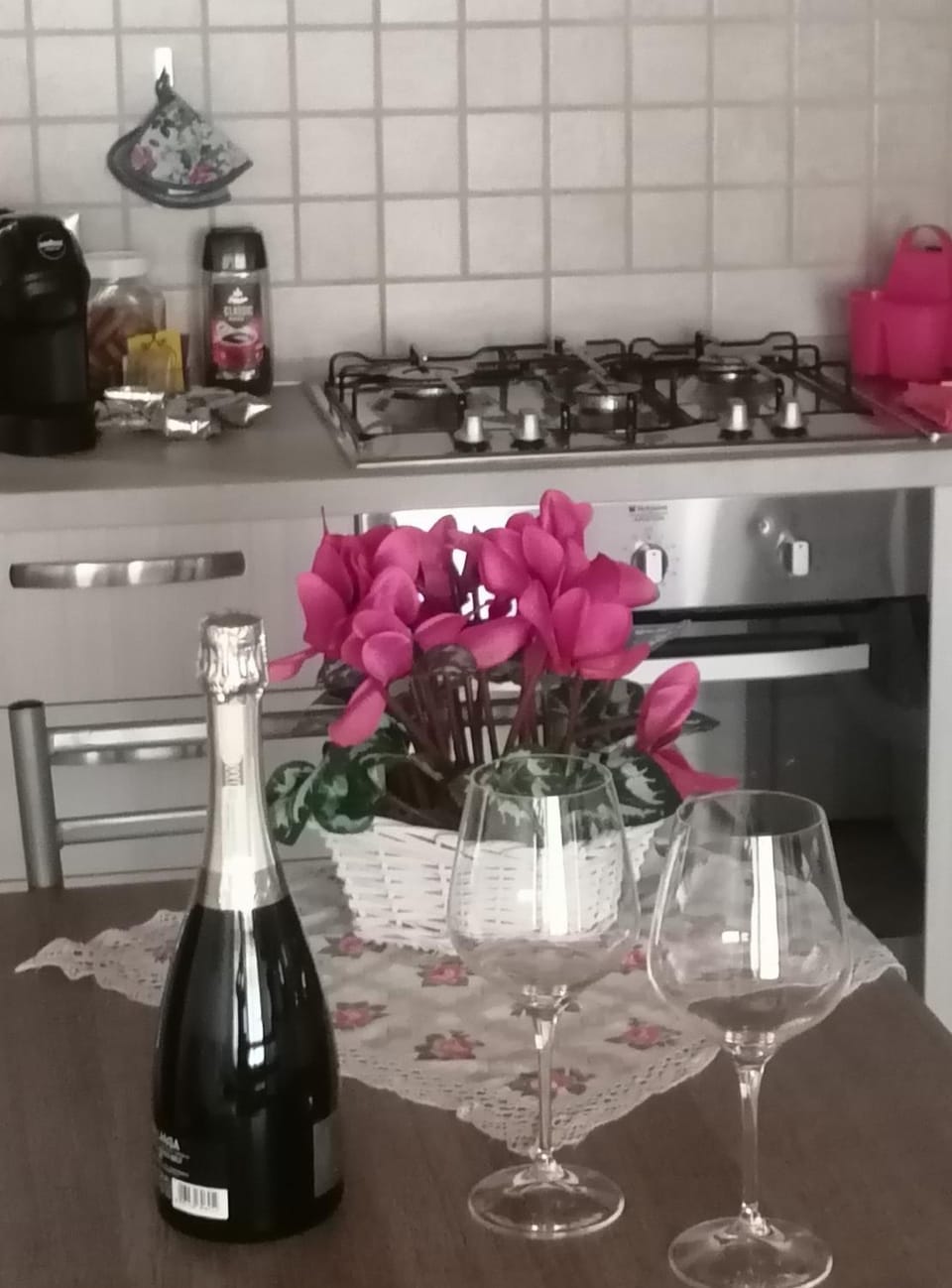 Kitchen or kitchenette