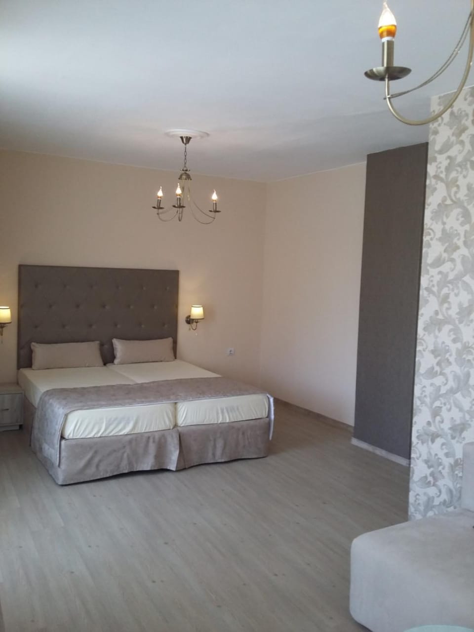 Photo of the whole room