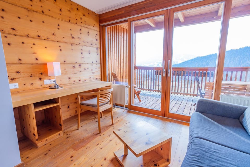 Balcony/Terrace, Living room