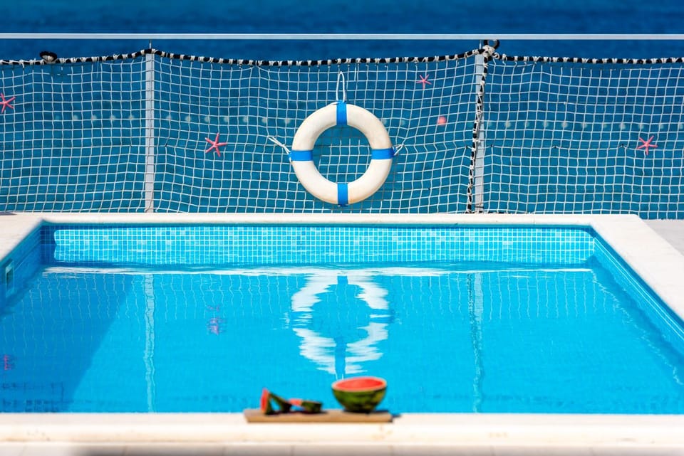 Pool view, Swimming pool