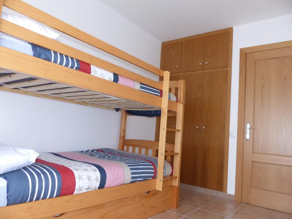 bunk bed