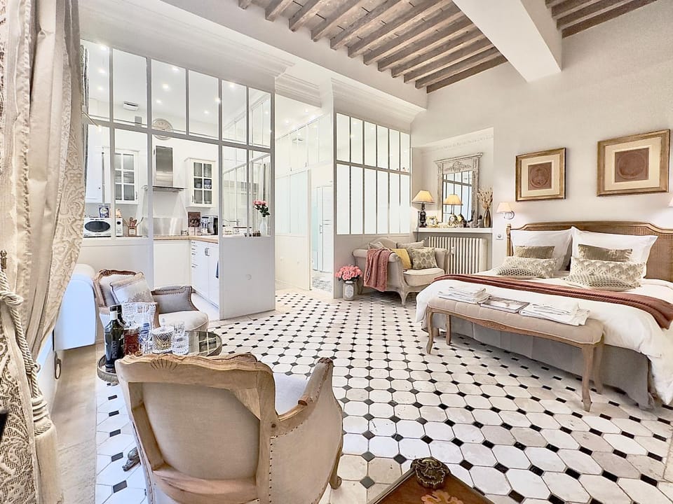 Living room, Seating area, Bedroom