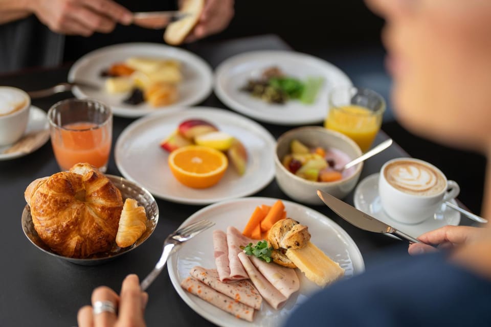 Breakfast, Buffet breakfast