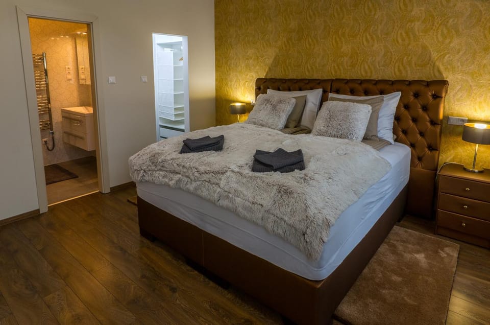 Dob Twenty Rooms Bed and Breakfast in Budapest