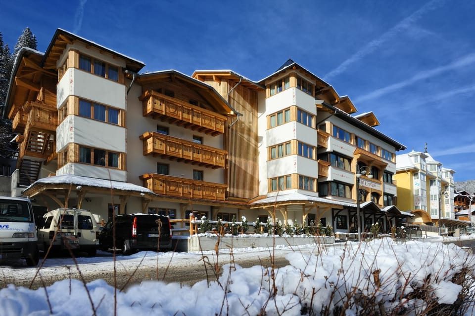 Property building, Day