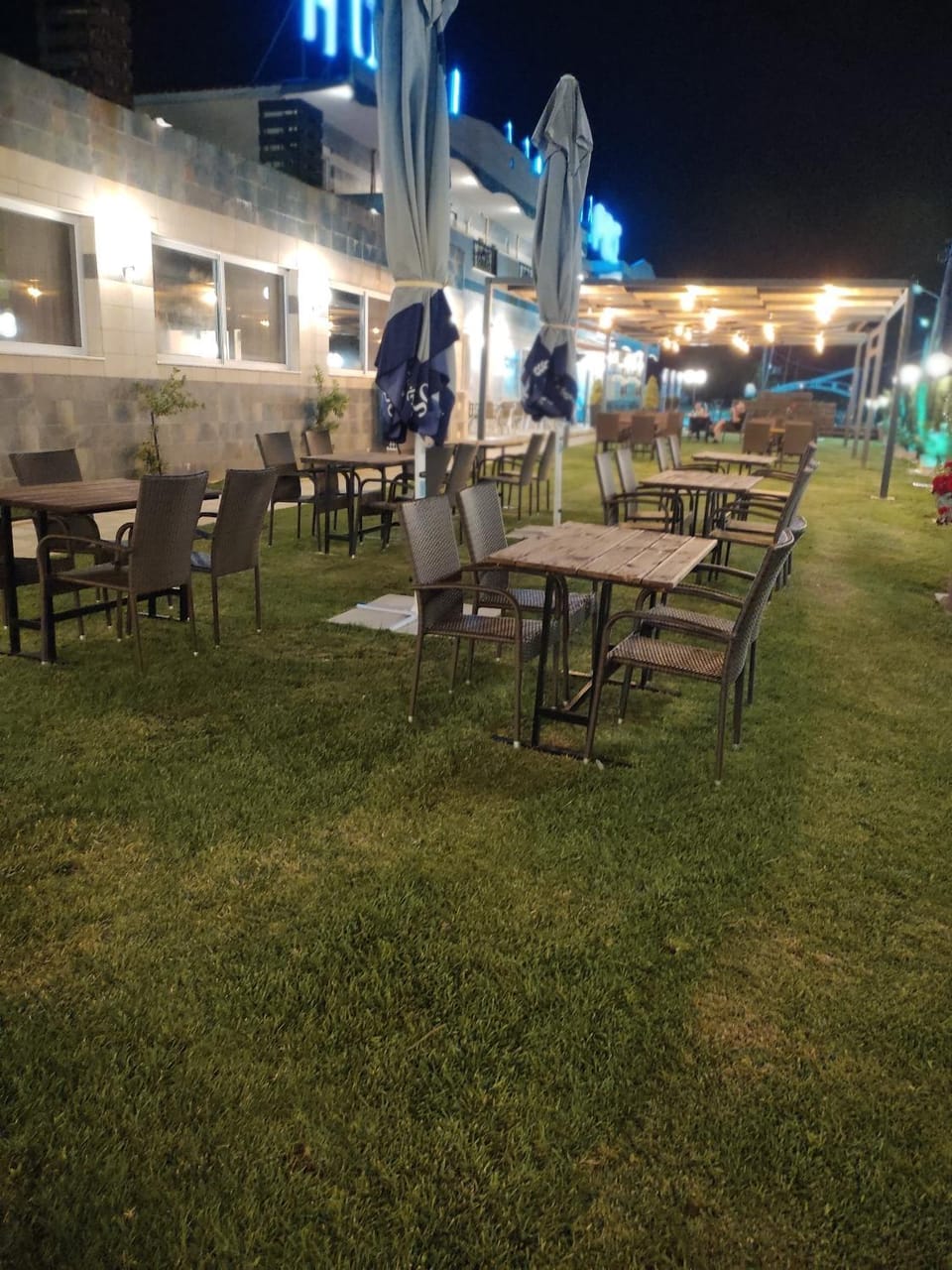 Restaurant/places to eat, Garden, Garden view