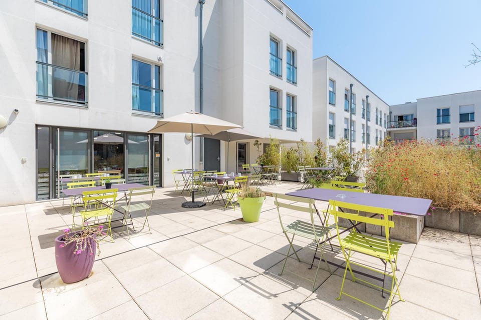 Property building, Garden