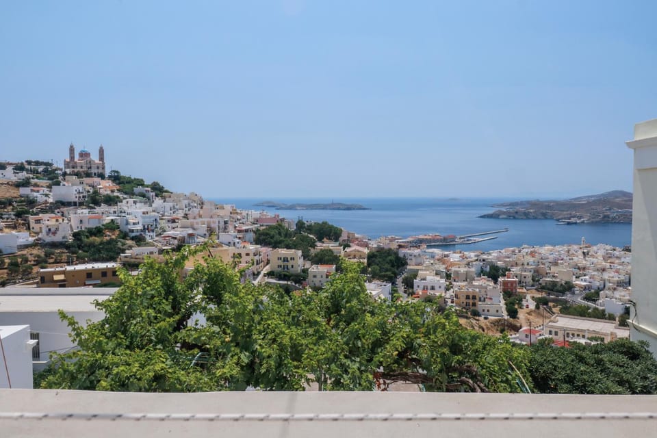 City view, Sea view