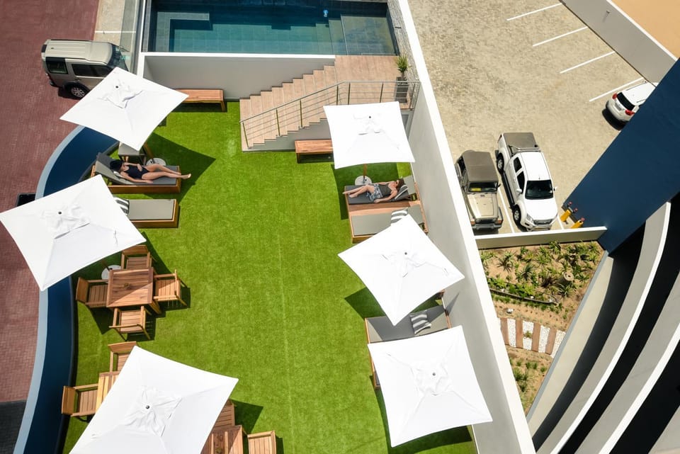 Activities, Bird's eye view, Swimming pool