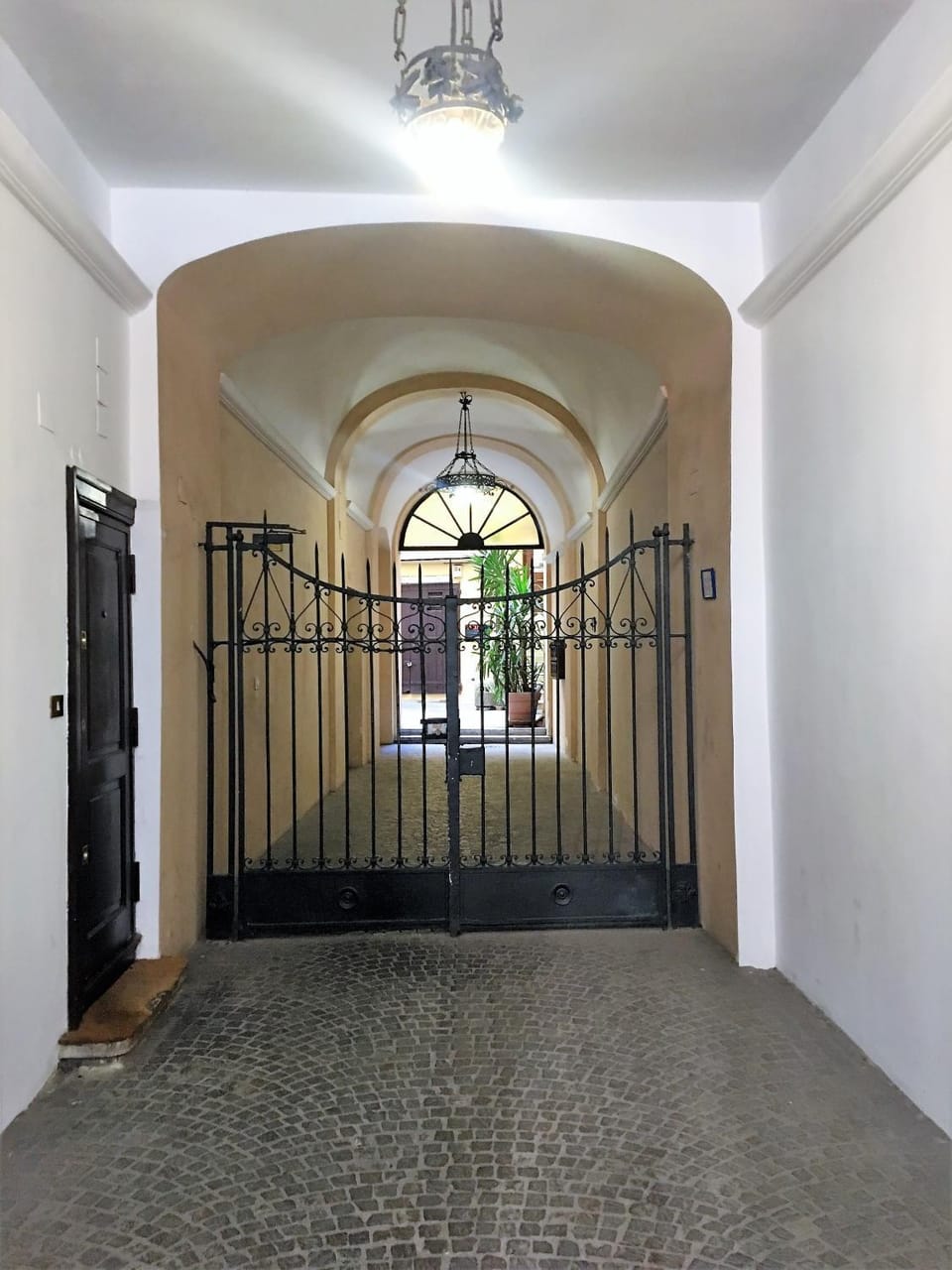 Behind Navona Apartment in Rome