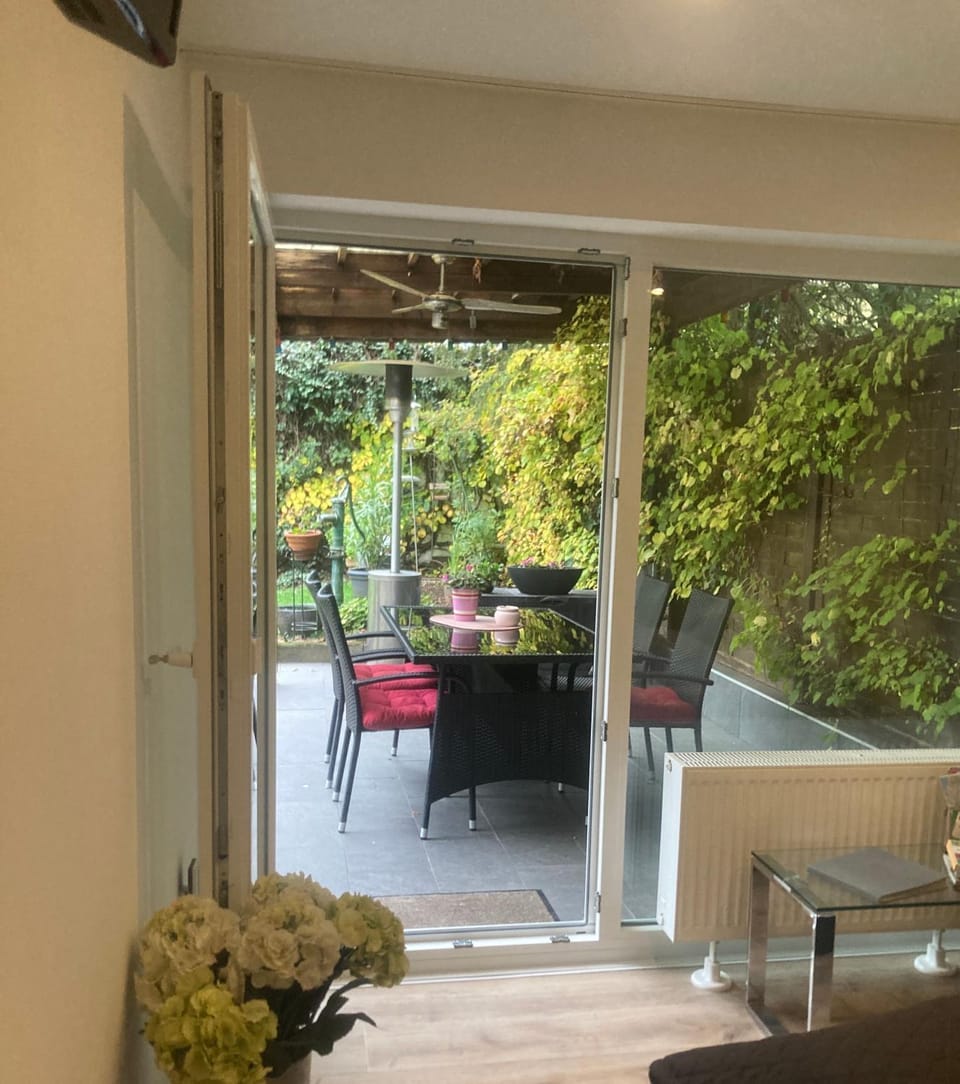 Balcony/Terrace, Dining area, Garden view