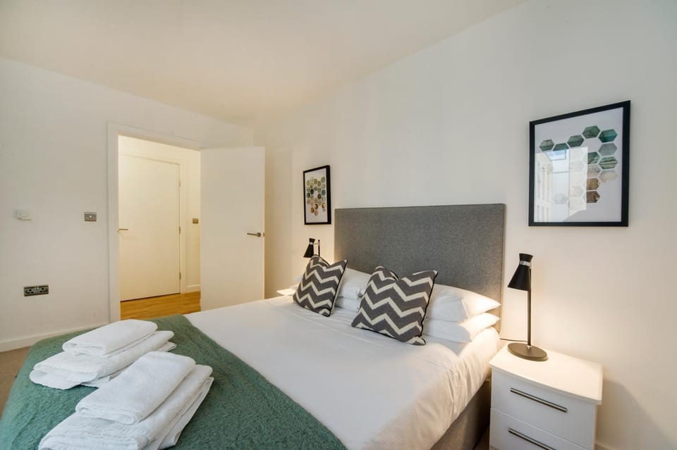 Greenwich Two Bedroom Apartments Apartment in London Borough of Lewisham