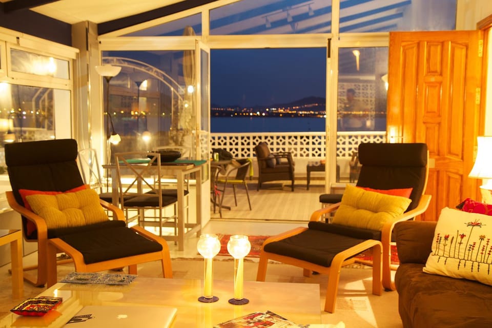 Living room, Sea view