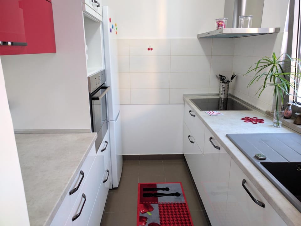 Coffee/tea facilities, Kitchen or kitchenette