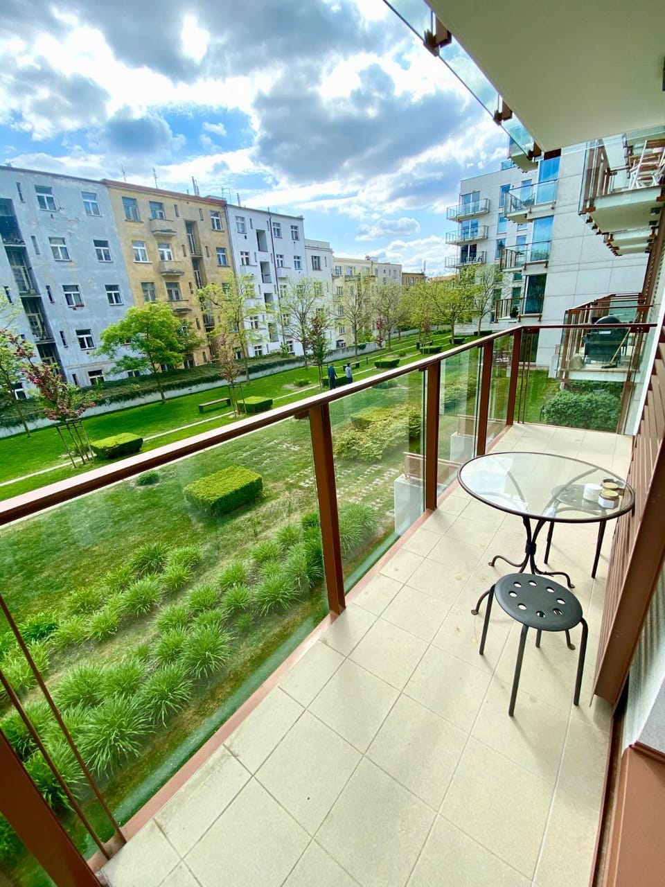 Spacious 130 m2 Apartment Near Center 2 Free Parking Apartment in Prague