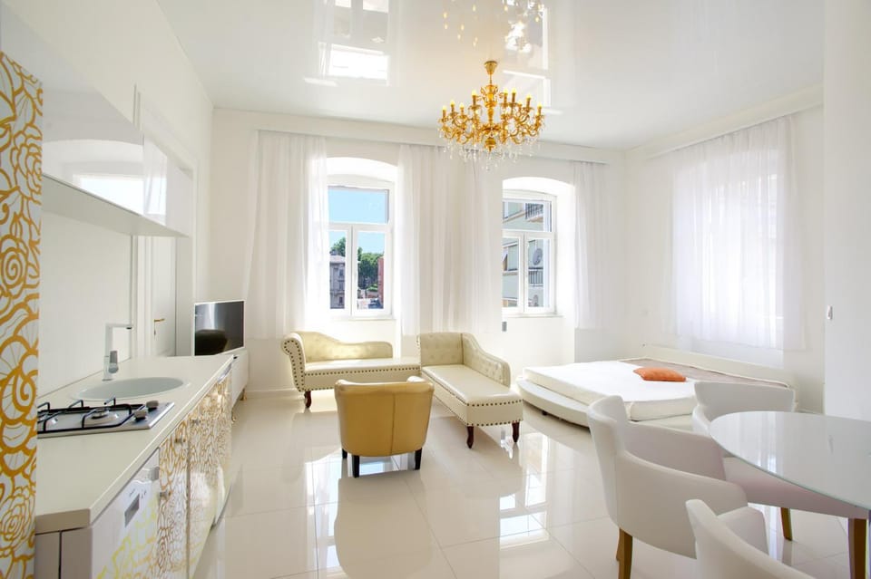 Bed, Library, Kitchen or kitchenette, Photo of the whole room, Seating area, Dining area, Bedroom