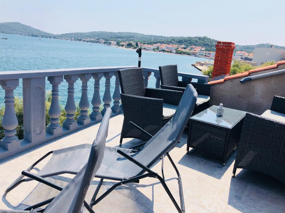 Balcony/Terrace, Beach, Sea view