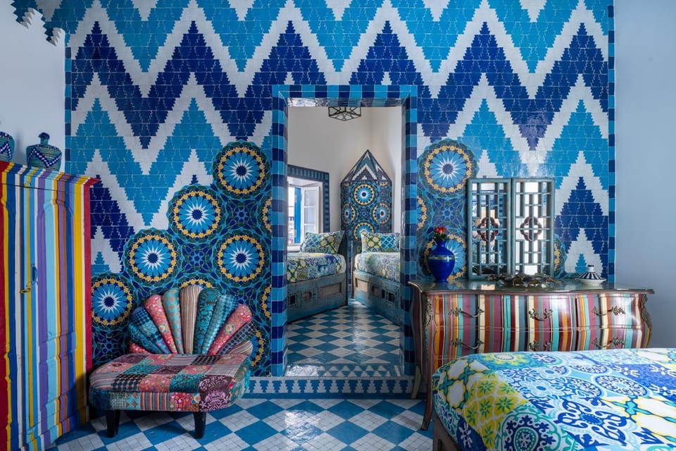 Bed, Photo of the whole room, Seating area