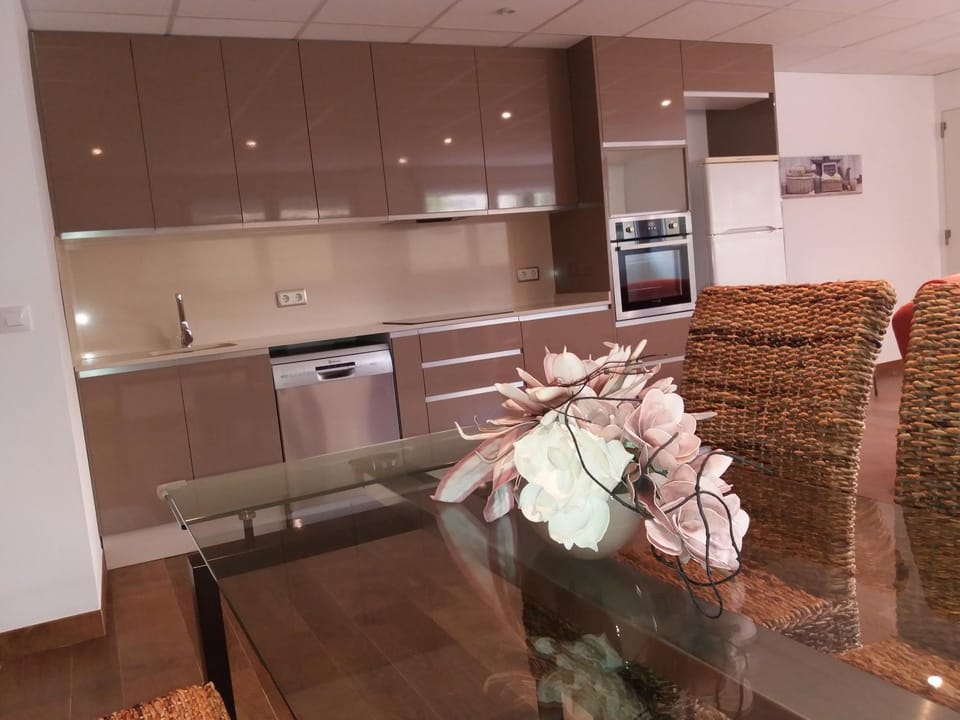 Kitchen or kitchenette, Living room, Dining area