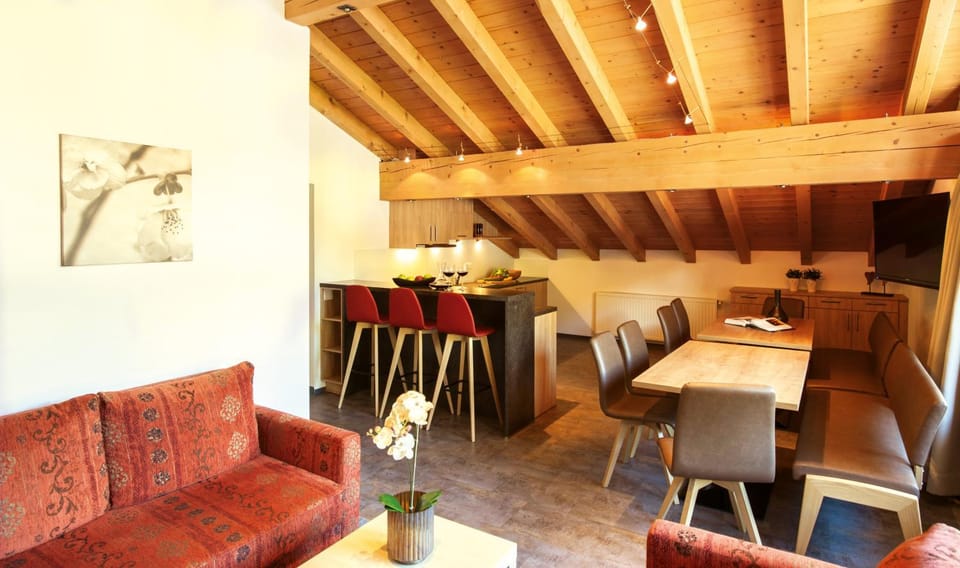 Kitchen or kitchenette, Living room, Dining area