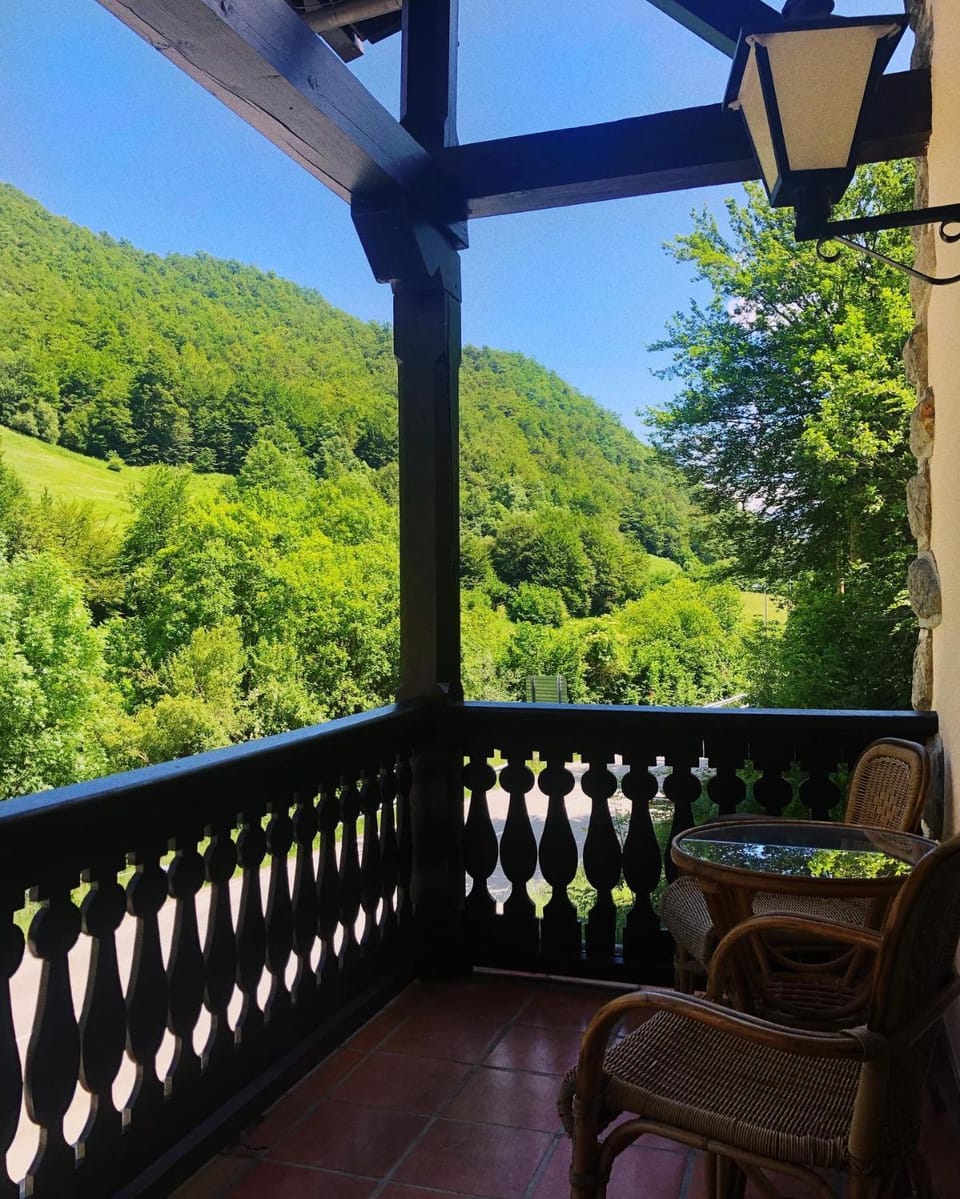 Spring, Day, Natural landscape, View (from property/room), Balcony/Terrace, Mountain view
