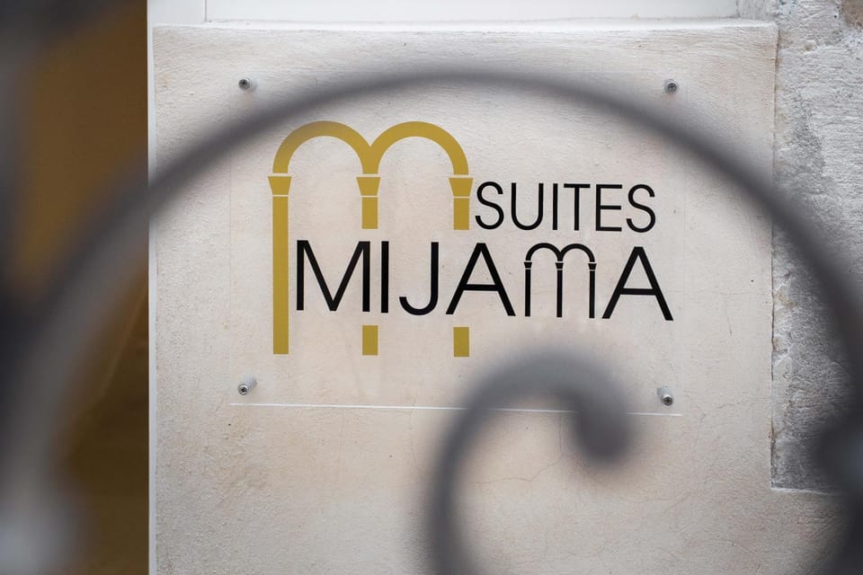 Property logo or sign, Decorative detail