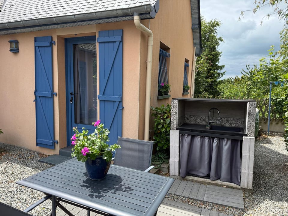 Suite à 800m de la plage Bed and Breakfast in Brittany