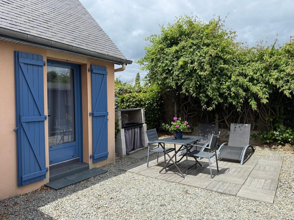 Suite à 800m de la plage Bed and Breakfast in Brittany